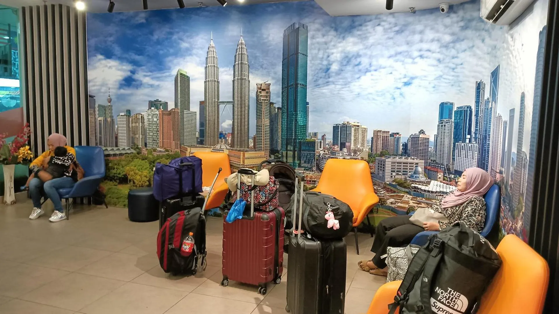 One Maxim Residence At Taragon Kuala Lumpur Apartment